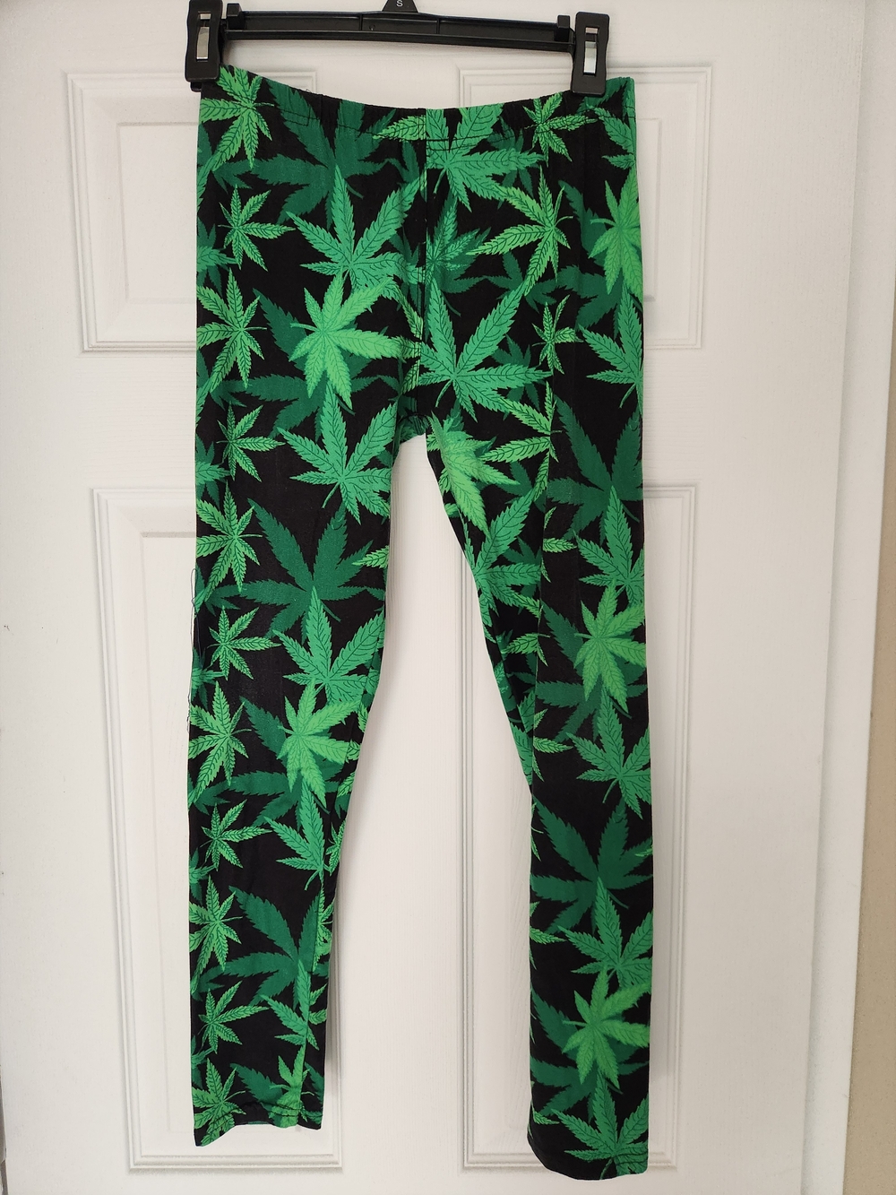 Black Leggings with Green Leaf Print